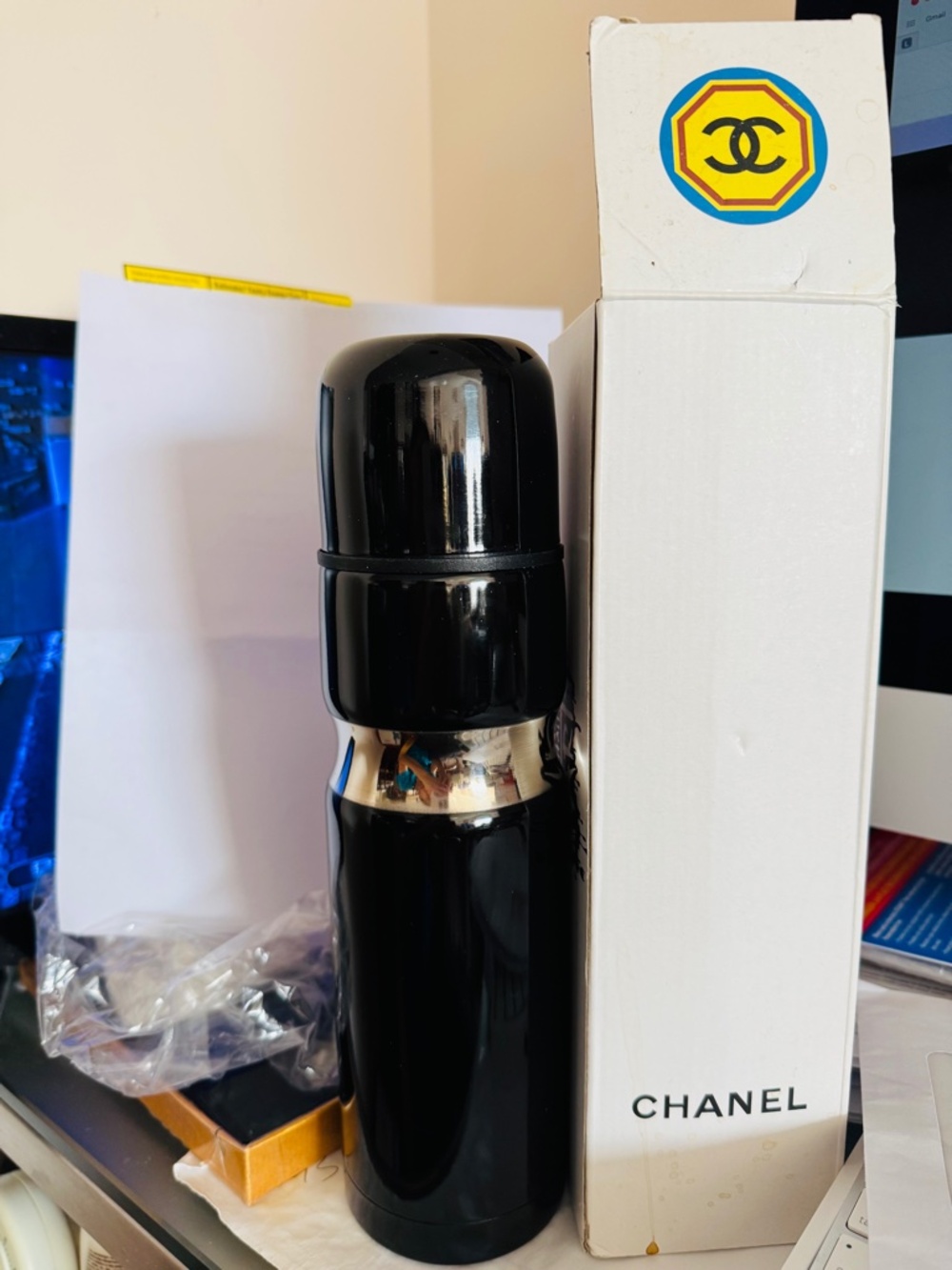 CHANEL VIP Gift Black Water Bottle Flask 500 ml stainless steels (used once) EUC